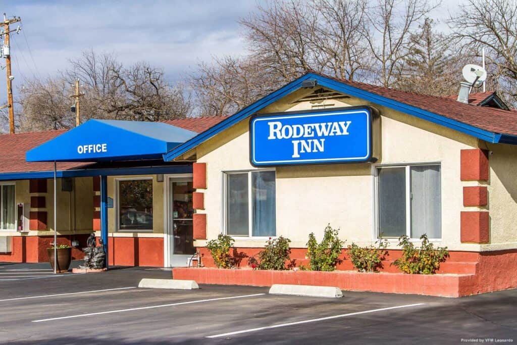 Exterior of the Rodeway Inn Chico University Area