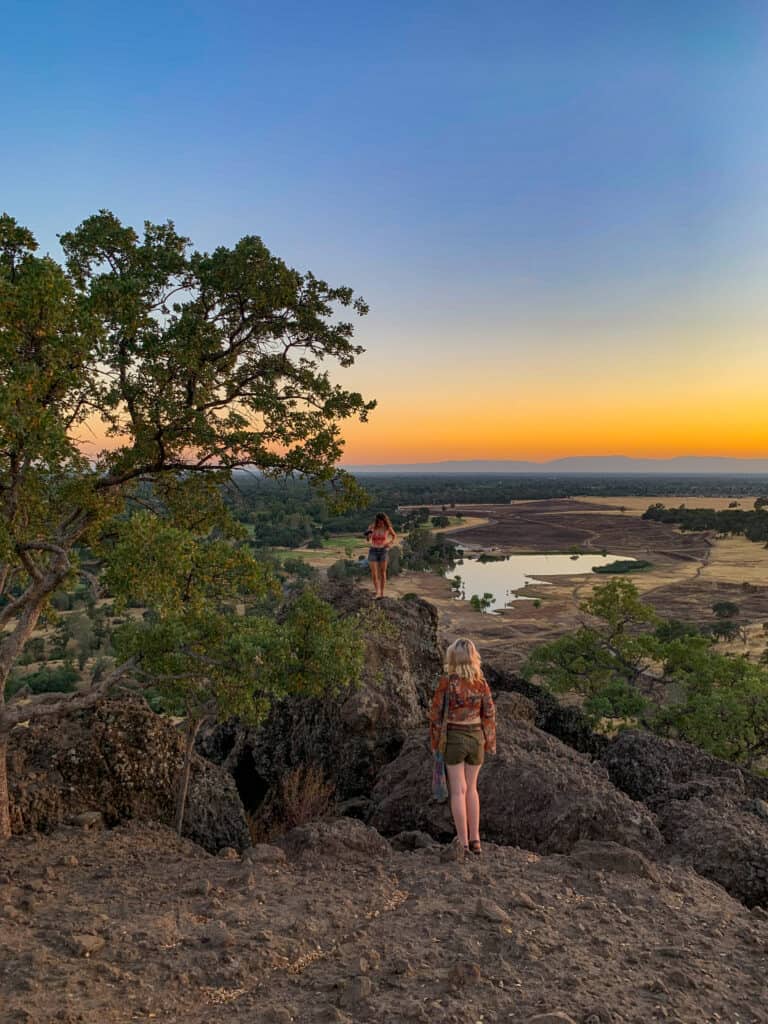 Hiking Monkey Face in Upper Bidwell Park