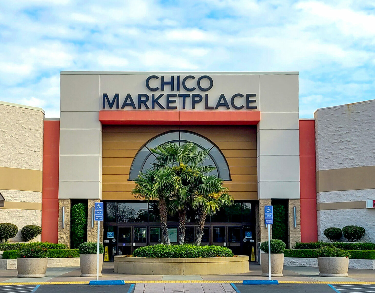 Chico's Unique Shopping Scene Explore Local Markets, Boutiques, and(03)